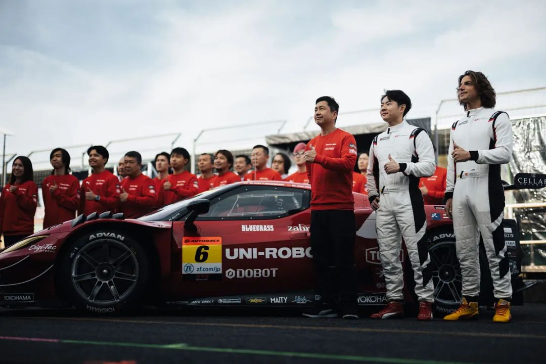 -越疆科技 與 Team LeMans 攜手沖擊頂級跑車賽事，點燃真正的速度與“機”情