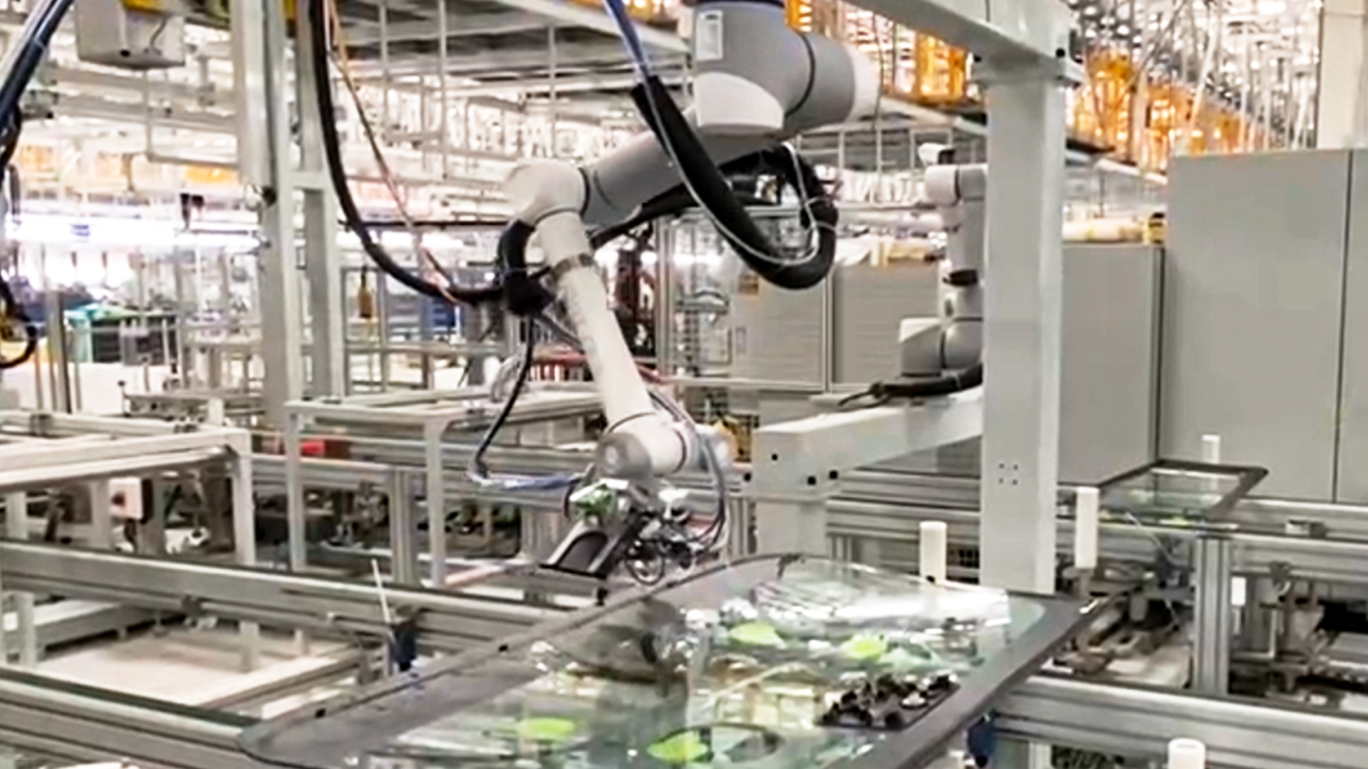 越疆,越疆科技,越疆機器人,協作機器人,CR系列協作機器人,CRS系列協作機器人,安全皮膚,六軸機器人,四軸機器人,汽車行業應用,汽車制造,自動化解決方案,生產效率,產品質量,智能制造,裝配,檢測,物料搬運,沖壓工藝,車門焊裝,底盤焊接,車身玻璃噴涂,汽車總裝,上下料,質量檢測、涂裝工藝