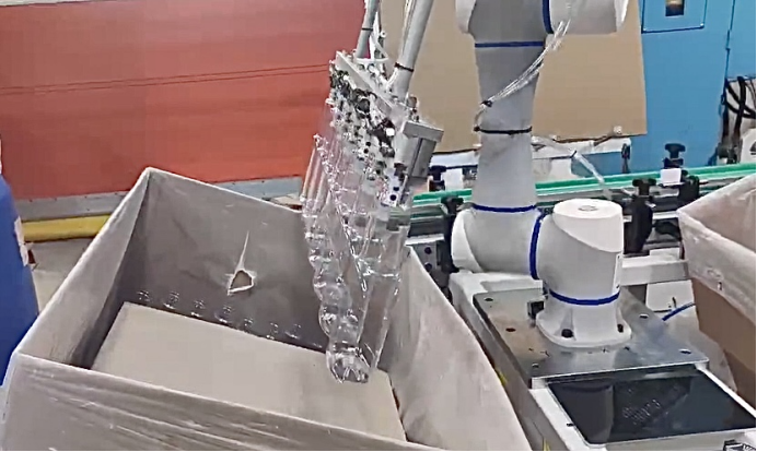 越疆,越疆科技,越疆機器人,STEM教育,教育機器人,機器人教育,跨學科協作,協作機器人-協作機器人如何使食品飲料行業的效率提升 50%