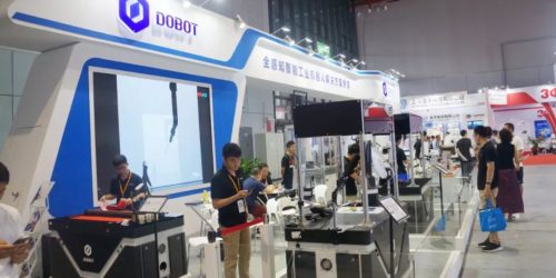 -越疆 Dobot 輕量型全感知工業(yè)機器人 補齊傳統(tǒng)工業(yè)機器人短板